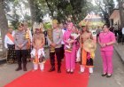 Prosesi-Adat-Manggarai-dan-Tarian-Caci-Warnai-Kunjungan-Kerja-Kapolda-NTT-di-Labuan-Bajo