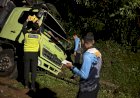 Olah-TKP,-Polisi-Ungkap-Kronologi-Pelajar-Asal-Ngada-yang-Tewas-Terjepit-Truk-Fuso