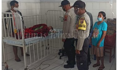 Peduli-Kemanusiaan,-Polsek-Kuwus-Bantu-Korban-Luka-Bakar