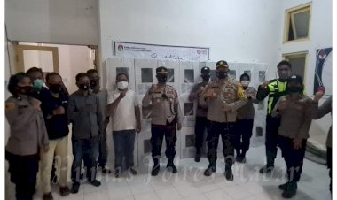 Kapolres-Manggarai-Barat-Cek-Logistik-Pilkada-di-PPK-Komodo