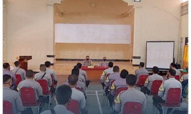 Cegah-Meluasnya-Covid-19,-Kapolres-Manggarai-Barat-Berikan-Arahan-kepada-Bhabinkamtibmas