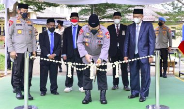 Kapolri-Resmikan-Gedung-Baru-Ponpes-Assalam-Sekaligus-Tinjau-Vaksinasi-se-Jawa-Barat