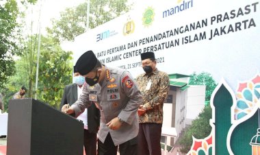 Hadiri-Peletakan-Batu-Pertama-Islamic-Center-PERSIS,-Kapolri-Yakin-Hasilkan-SDM-Berkualitas