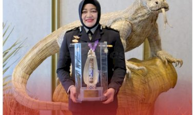 Polwan-Bareskrim-Polri-Menerima-Penghargaan-Internasional-Dari-International-Association-Of-Women-Police
