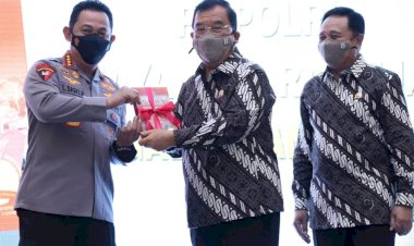 Kapolri:-Buku-'Bhayangkara-Sejati-Mengabdi-tanpa-henti'-Jadi-Renungan-Polri-untuk-Jadi-Lebih-Baik.