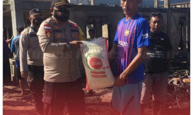 Kapolres-Manggarai-Barat-Bantu-Korban-Kebakaran-di-Pulau-Medang