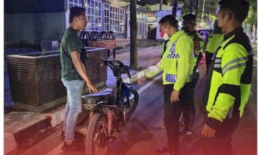 Nekat-Gunakan-Knalpot-Brong,-Puluhan-Motor-di-Labuan-Bajo-Diamankan-Polisi