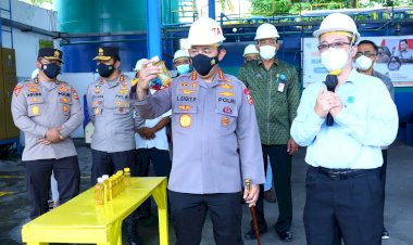 Tinjau-Pabrik-Minyak-Goreng-di-Bali,-Kapolri-Pastikan-Stok-dan-Harga-Sesuai-HET-Dipasaran