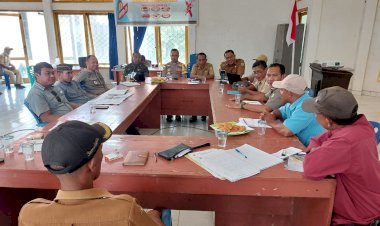 Cegah-Terjadinya-Konflik-Tapal-Batas-Tanah,-Kapolsek-Komodo-Minta-Diselesaikan-Dengan-Baik