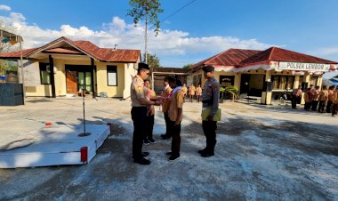 Kapolsek-Lembor-Mengapresiasi-dan-Mendukung-Kegiatan-Pramuka-di-Kecamatan-Lembor
