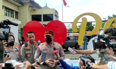 Kapolri-Dijadwalkan-ke-Lokasi-Gempa,-Distribusikan-3.000-Sembako