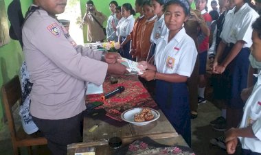 Jelang-Nataru-Bhabinkamtibmas-Polres-Mabar,-Gencar-Sampaikan-Pesan-Kamtibmas