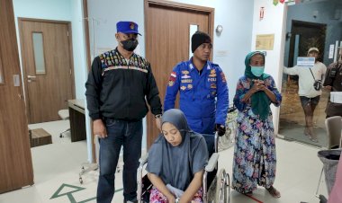 Gerak-Cepat-Polisi-di-Labuan-Bajo,-Mengevakuasi-Ibu-Hamil-Dari-Pulau-Terpencil
