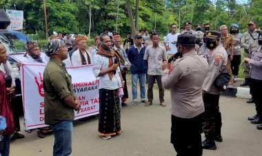 Polres-Mabar,-Amankan-Aksi-Demo-Masyarakat-Adat-Boleng