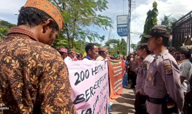 Polres-Mabar-Amankan-Aksi-Demo-Masyarakat-Translok,-Kabupaten-Manggarai-Barat