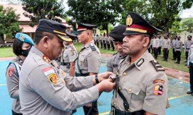 Kapolres-Mabar-Pimpin-Sertijab-Kapolsek-Komodo-dan-Kapolsek-Lembor