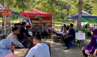 Polisi-Berikan-Imbauan-TPPO-Saat-Jumat-Curhat-di-Pantai-Pedde