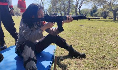 Lindungi-Kota-Super-Premium,-Polisi-Gelar-Latihan-Menembak-di-Labuan-Bajo