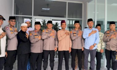 Silaturahmi-dengan-Kaops-NCS-Polri,-UAS-Serukan-Masyarakat-Jaga-Ketertiban-Jelang-Pemilu