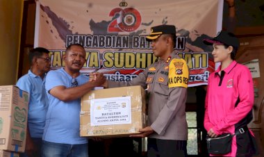 Alumni-AKPOL-2003-Batalyon-Tantya-Sudhirajati-Salurkan-Bantuan-untuk-Korban-Erupsi-Gunung-Lewotobi-Laki-Laki