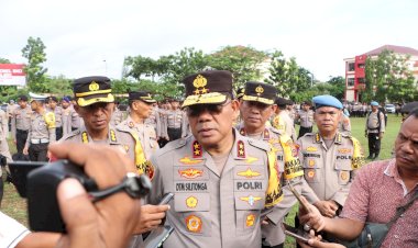 Pastikan-Pemilu-2024-Berjalan-Aman-dan-Lancar,-Kapolda-NTT-Geser-Ratusan-Anggotanya-BKO-Sembilan-Polres-Amankan-TPS