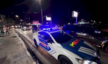 Cegah-Gangguan-Kamtibmas-Saat-HDCM-RI-RRT,-Polisi-Laksanakan-Patroli-Malam