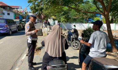 Sebagai-Kota-Pariwisata-Super-Premium,-Polisi-Imbau-Warga-Tidak-Gunakan-Trotoar-Sebagai-Tempat-Parkir