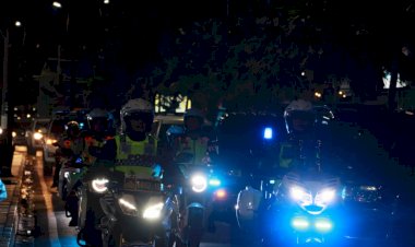 Cegah-Gangguan-Kamtibmas,-TNI-Polri-Gelar-Patroli-Skala-Besar-di-Labuan-Bajo