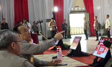 As-SDM-Kapolri-Cek-Gladibersih-Pemeriksaan-Penampilan-Tingkat-Pusat-Catar-Akpol