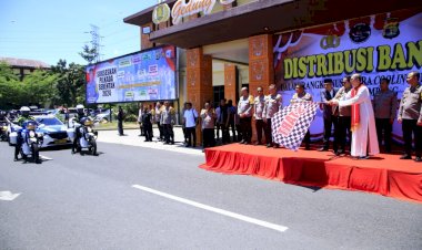 Sebar-5.000-Paket-Sembako,-NCS-Polri-Minta-Masyarakat-Lampung-Gelorakan-Pilkada-Damai