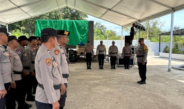Ratusan-Polisi-Amankan-Tahap-Penetapan-Paslon-Pilkada-Mabar