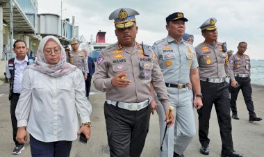 Kakorlantas-Polri-Tinjau-Kesiapan-Operasi-Ketupat-2025-di-Kota-Wisata-Batu