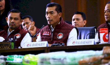 BARESKRIM-POLRI-UNGKAP-6.881-KASUS-NARKOBA-DALAM-DUA-BULAN,-9.586-TERSANGKA-DITANGKAP-DAN-4,171-TON-NARKOTIKA