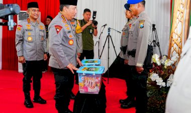 Kapolri-Hadiri-Bazar-Ramadan-Polri-Presisi-dan-Baksos-di-Surabaya