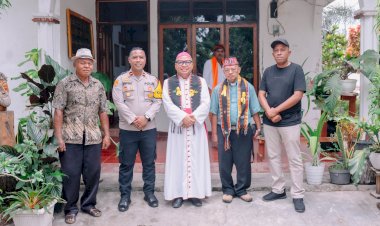 Berikan-Rasa-Damai,-Polisi-Perketat-Pengamanan-Ibadah-Paskah-di-Labuan-Bajo