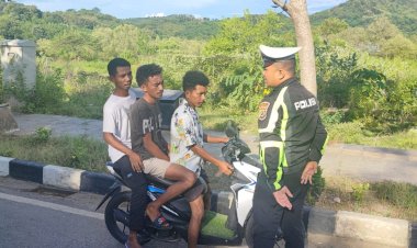 Polisi-Tidak-Libur,-Pengendara-Tetap-Ditindak-Jika-Melanggar-Aturan-Lalu-Lintas