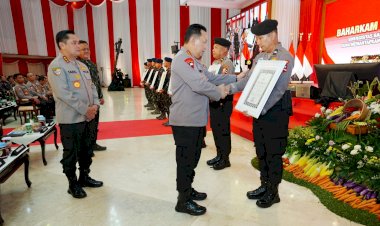 Kapolri-Komitmen-Berantas-Premanisme,-Judol-dan-Narkoba:-Siapapun-yang-Meresahkan-Masyarakat-Tindak-Tegas