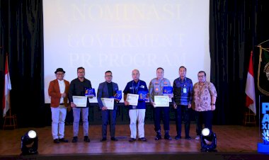 Divhumas-Polri-Raih-Gold-Winner-Kategori-Keterbukaan-Informasi-di-Makaravox-UI-PR-Awards-2025
