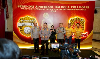 Hadiri-Seremoni-Apresiasi-Tim-Voli,-Kapolri:-Terus-Bawa-Harum-Nama-Institusi