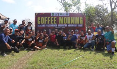 Merajut-Kebersamaan,-Polisi-Gelar-Coffee-Morning-Bersama-Forkopimda-dan-Elemen-Masyarakat-di-Labuan-Bajo