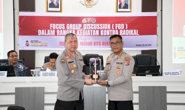 Sinergi-Tangkal-Radikalisme,-Polri-Gelar-FGD-di-Kupang-Bertema-“Teroris-Musuh-Kita-Bersama”
