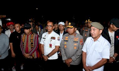 Meriahkan-HUT-RI-ke-80,-Kapolda-NTT-dan-Forkopimda-Belu-Lepas-Peserta-Gerak-Jalan-45-KM-di-Perbatasan-RI-RDTL