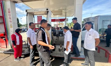 Pastikan-Tera-Aman,-Polisi-Bersama-Instansi-Terkait-Lakukan-Pengecekan-SPBU-di-Labuan-Bajo