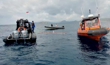 Kapal-Tenggelam,-Upaya-Pencarian-Korban-Terus-Dilakukan-Polisi-Bersama-Tim-SAR-Gabungan-di-Labuan-Bajo