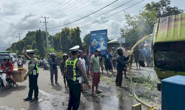 Satlantas-Polres-Mabar-Gerak-Cepat-Tangani-Dump-Truck-Terbakar-di-Labuan-Bajo