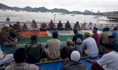 Merajut-Silaturahmi:-Upaya-Polres-Manggarai-Barat-Menjaga-Kedamaian-Lewat-Buka-Puasa-Bersama