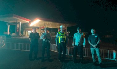 Jaga-Kondusifitas-Pasca-Penyesuaian-Harga-BBM,-Polres-Mabar-Gelar-Patroli-Skala-Besar