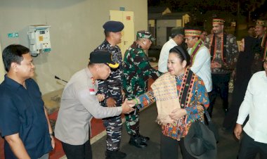 Amankan-Kunjungan-Komisi-IV-DPR-RI,-Polres-Manggarai-Barat-Terjunkan-Ratusan-Personel-dan-Unit-Jibom
