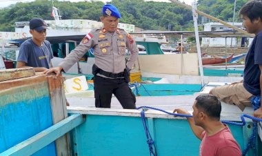 Sat-Polairud-Polres-Mabar-Gelar-Patroli-Dialogis:-Jaga-Kelestarian-Laut-dan-Kawal-Distribusi-BBM-Subsidi-Nelayan
