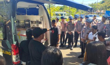 Wujud-Nyata-Solidaritas-Bhayangkara,-Kapolres-Mabar-Jemput-Kepulangan-Jenazah-Bripka-Thomas-Seso